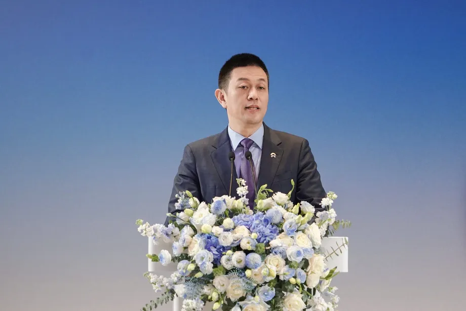 니오와 지리의 충전·배터리 교환 협력 발표회
